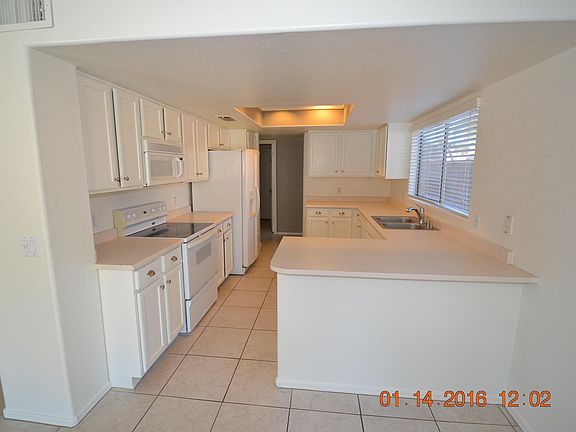 3rd image of 3942 E Wescott Dr
