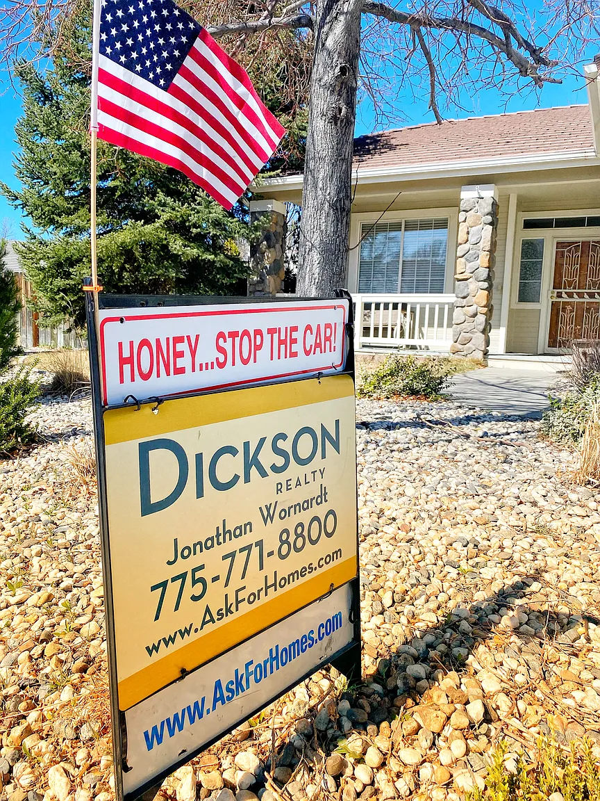 3159 Creekwood Dr photo 1