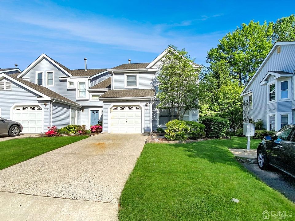 1st image of 235 Rooney Ct #235
