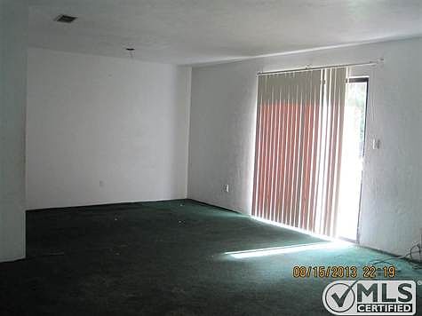 5th image of 3221 Whitney Dr W