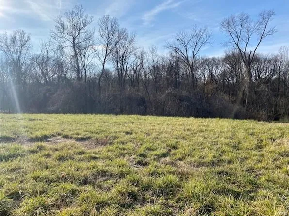 10 Valley Brook Ct, Washington, MO 63090