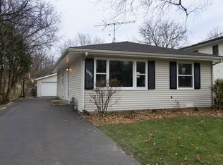 1005 Pine St, Fox River Grove, IL 60021