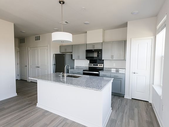2nd image of 10525 Wildhorse Ranch Trl #2307