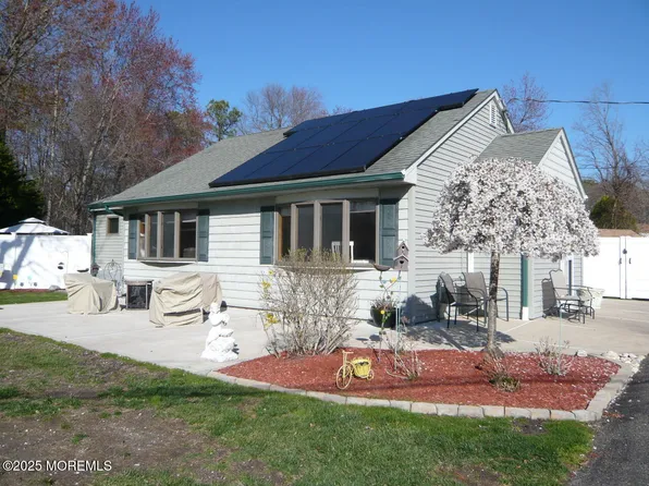 29 Woodland Drive, Howell, NJ 07731