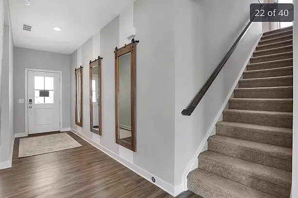 1149 Sunderland Dr #1 — Photo 23