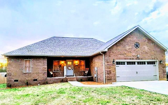 1st image of 123 Cherokee Ln