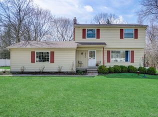 4530 Rohr Rd, Lake Orion, MI 48359