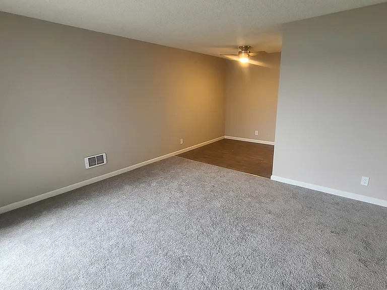 Tropic Sands Apartments — Photo 40