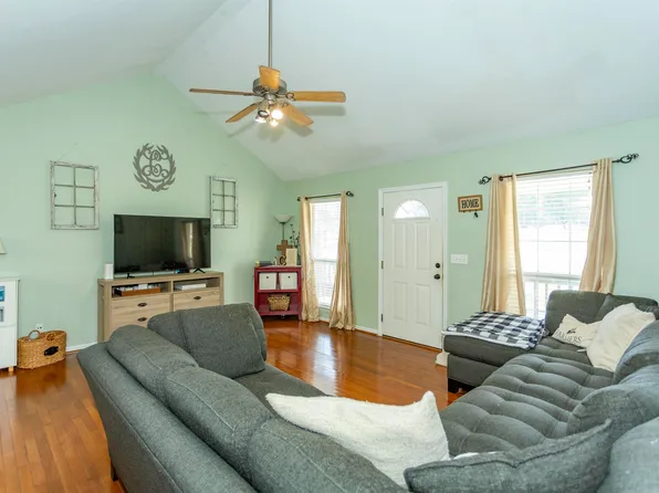 115 Quail Hollow Rd, Warrior, AL 35180