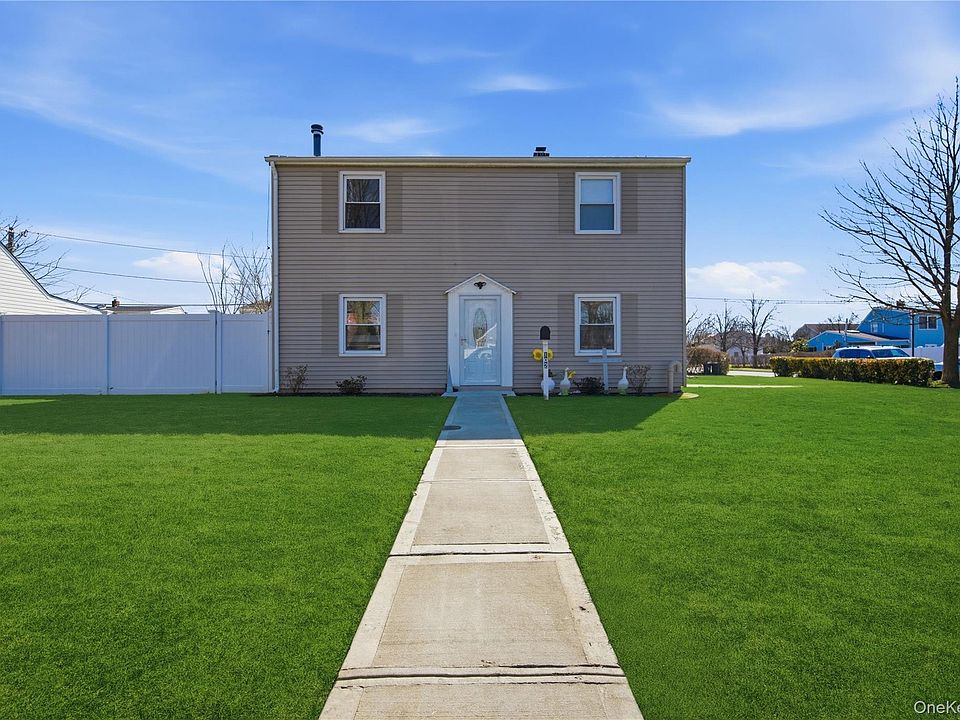 1st image of 102 Old Farm Road