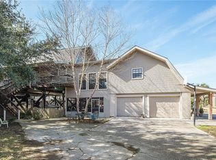 31736 River Pines Dr, Springfield, LA 70462