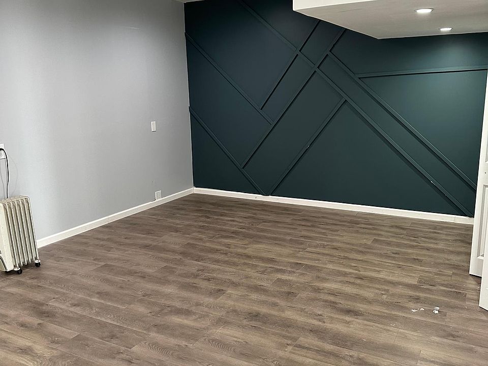 1st image of 318 Broadway Floor 1
