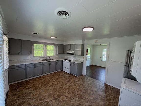 4th image of 103 Pelican Ln #A