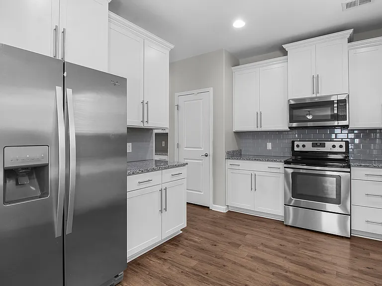 224 Willow Point Cir — Photo 8