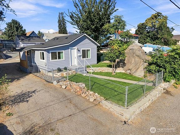 2nd image of 540 S Chelan Avenue