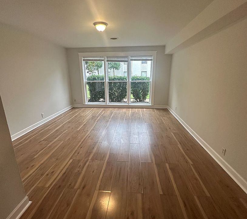 1st image of 246 White Bridge Pike APT A10