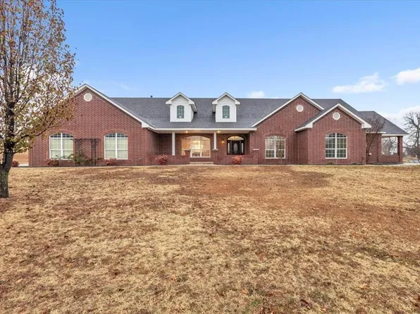 205 SW 27th Pl, Newcastle, OK 73065