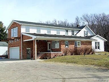 1st image of 1920 Lakeside Rd