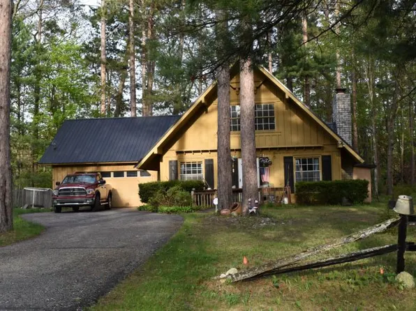 4112 Forest Rd, Oscoda, MI 48750