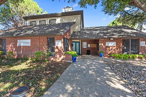 Bromley Granbury Photo 1