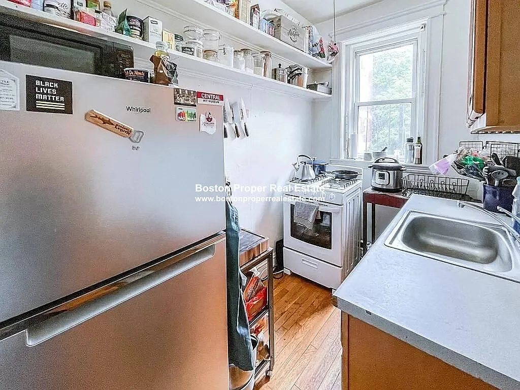 2 bed, 800 sqft, $2,250 — Photo 4