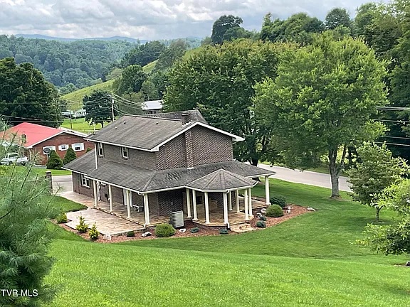 洋書 Mountain Houses Sonoma Mountain House by Nielsen Schuh Architects