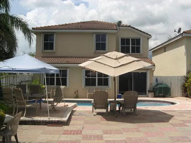 4430 SW 82nd Way — Photo 9