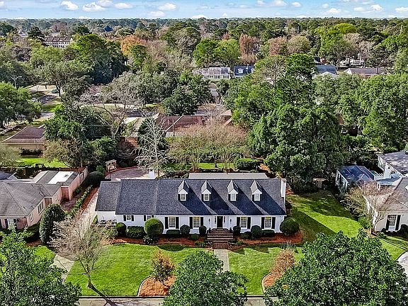 2nd image of 4107 Amsterdam Cir