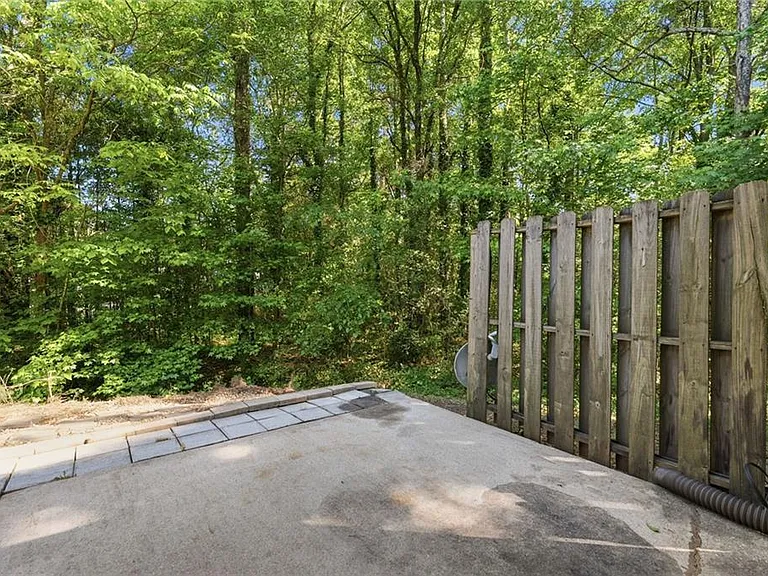6427 Wellington Chase Ct — Photo 19