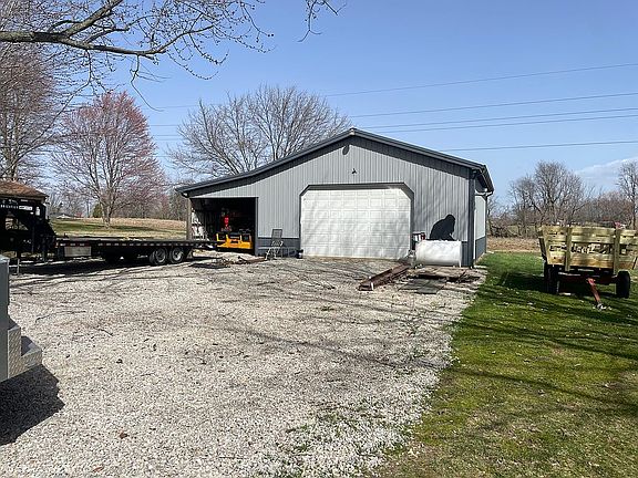 2nd image of 2335 Eastland Dr