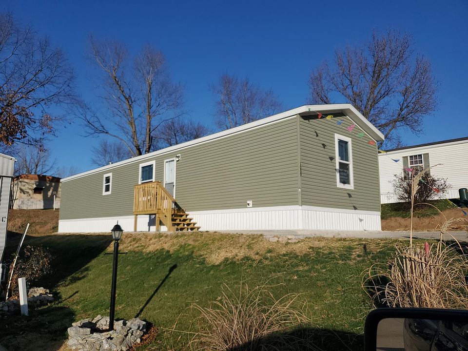 2nd image of 1057 Mulberry Ln