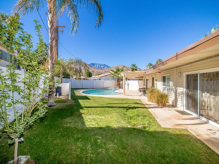 68177 Mountain View Rd — Photo 36