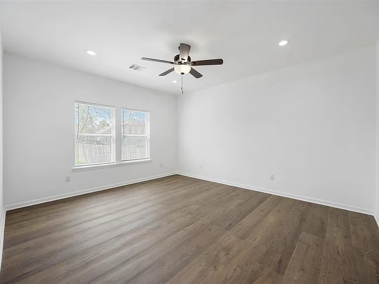7950 Miley St — Photo 26