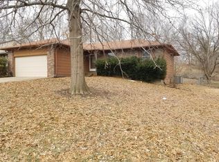 4801 W Georgetown Dr, Columbia, MO 65203