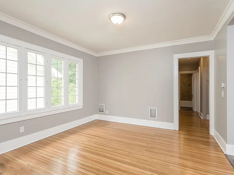26-28 Palisade Park — Photo 13