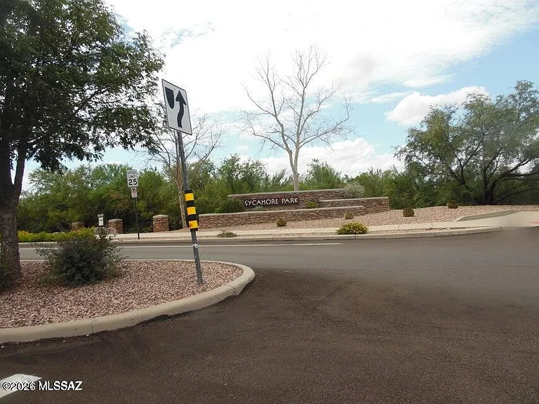 7325 E Weeping Willow Dr SE — Photo 12