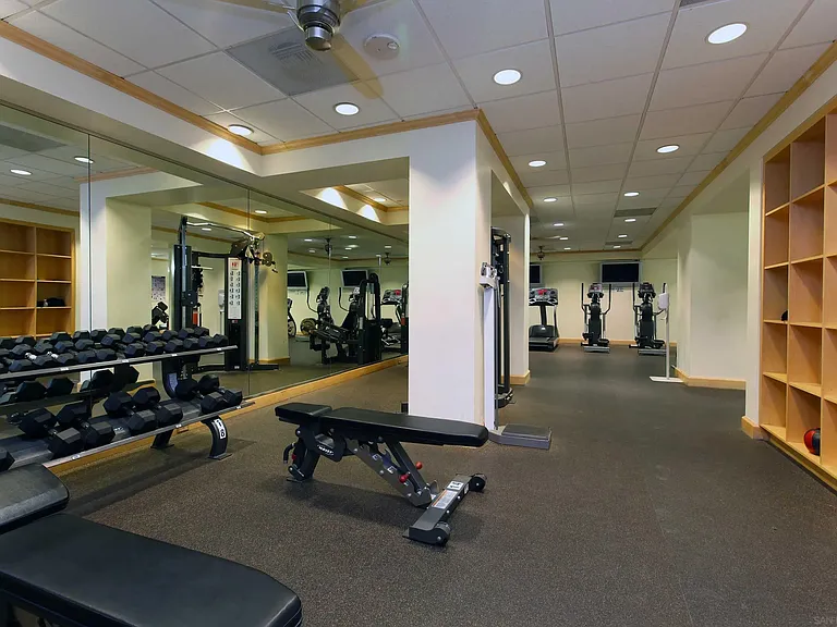 939 Coast Blvd #5G — Photo 31