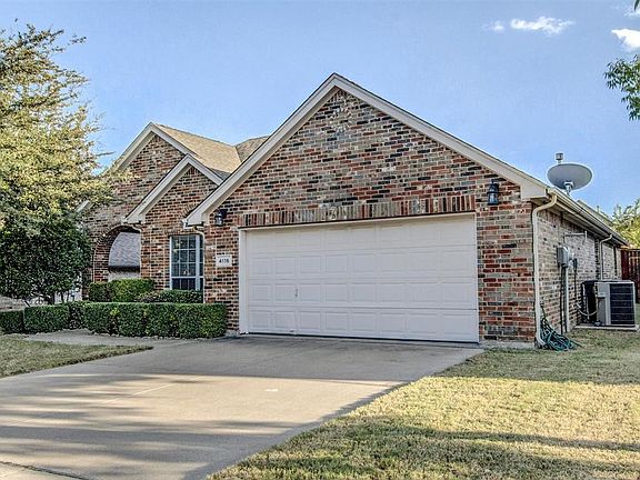 2nd image of 4116 Yancey Ln