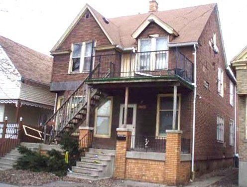 2nd image of 3645 Farnsworth St