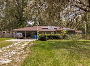404 Old Mulrennan Rd, Valrico, FL 33594