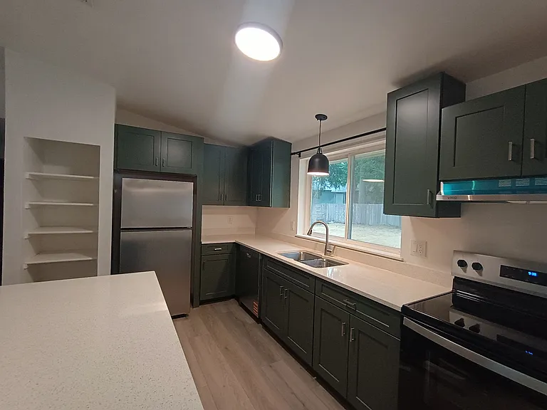 7378 Haynes Ln NE #7378 — Photo 6