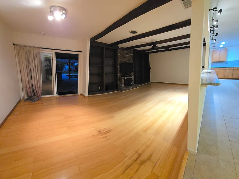 5170 E Huntington Ave — Photo 37