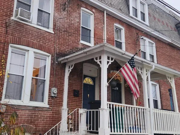 412 Wolf Ave, Chambersburg, PA 17201