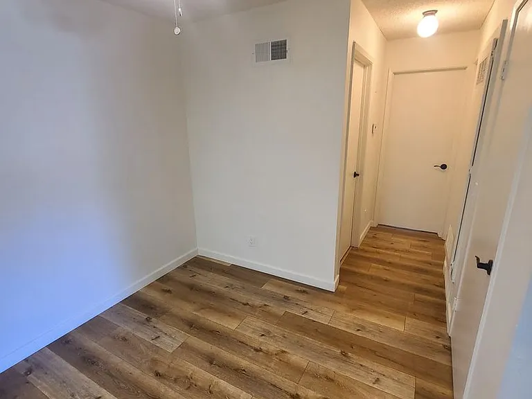 9169 Village Glen Dr #258 — Photo 15