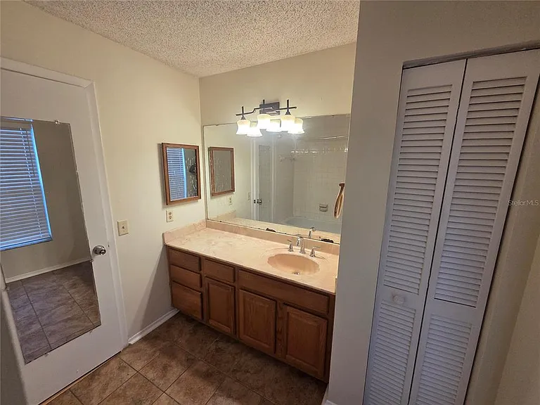 2010 Branch Tree Ln — Photo 18