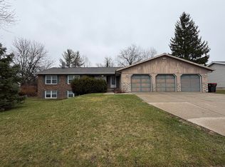 4614 Stauffer Ave SE, Kentwood, MI 49508
