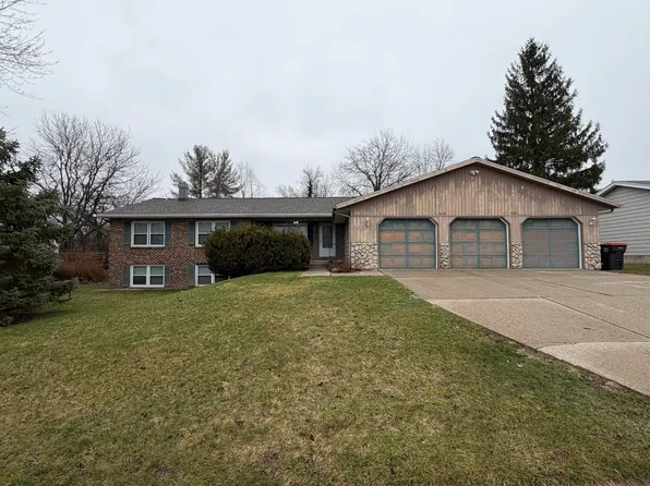4614 Stauffer Ave SE, Kentwood, MI 49508