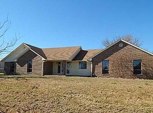 411 N Cimarron Rd, Tuttle, OK 73089