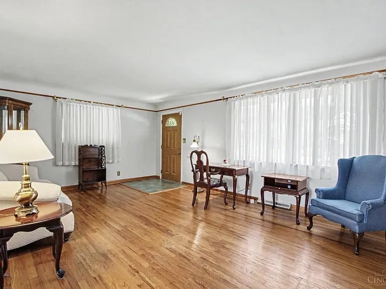 1005 Archland Dr — Photo 5