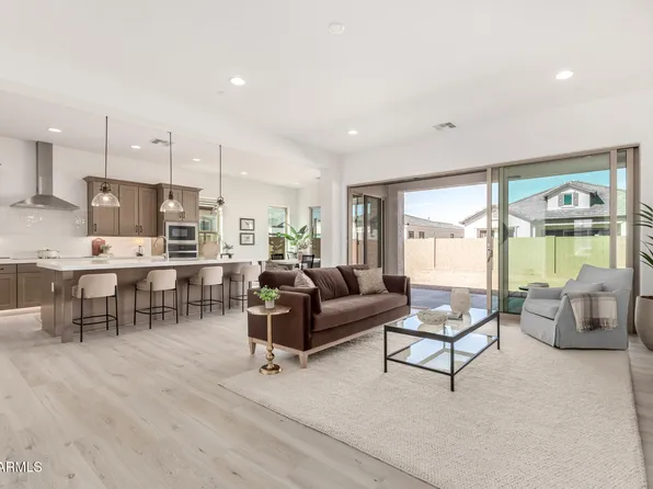 2514 E PRESTON Street, Mesa, AZ 85213